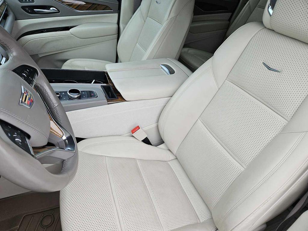used 2023 Cadillac Escalade ESV car, priced at $71,990