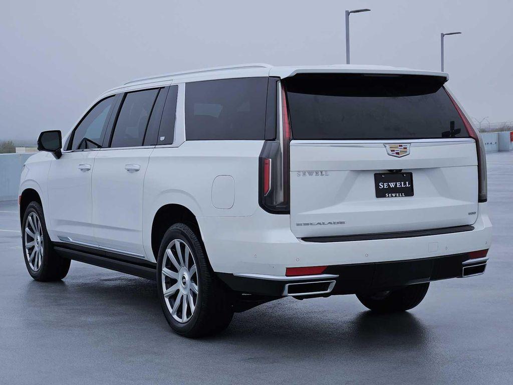 used 2023 Cadillac Escalade ESV car, priced at $71,990