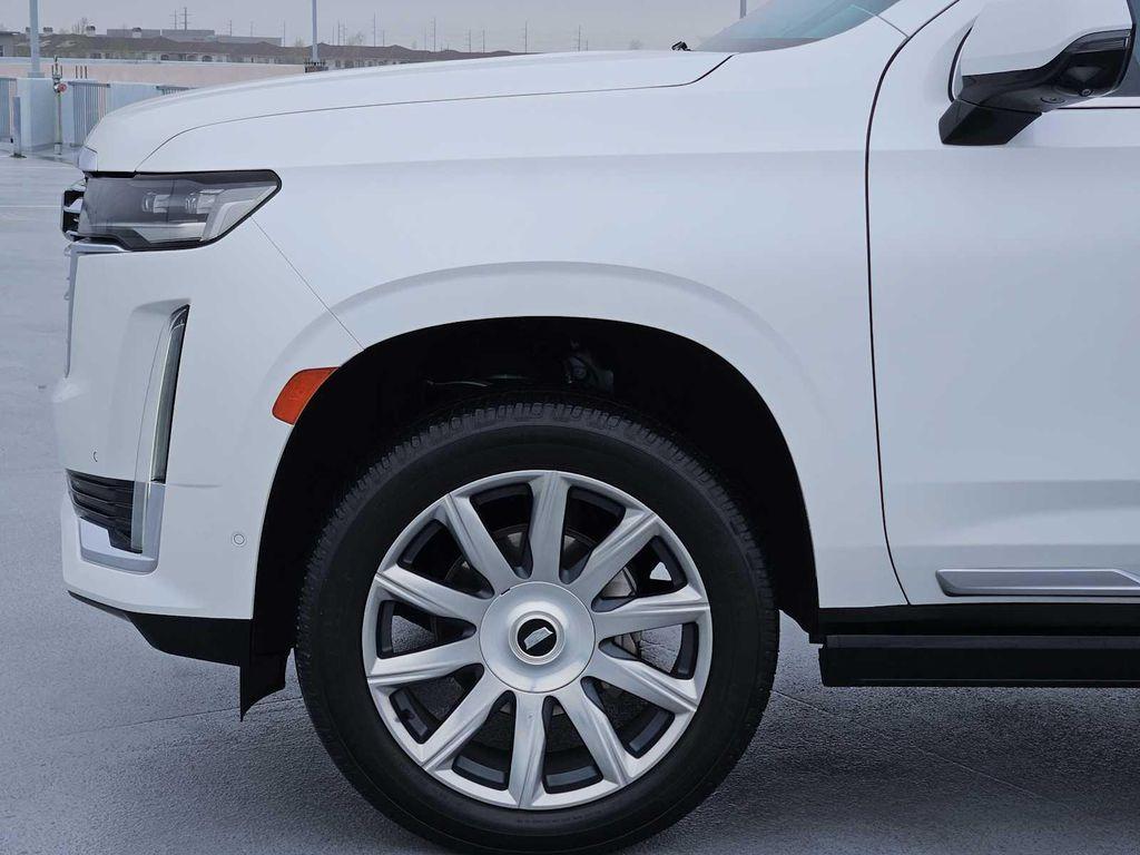 used 2023 Cadillac Escalade ESV car, priced at $71,990