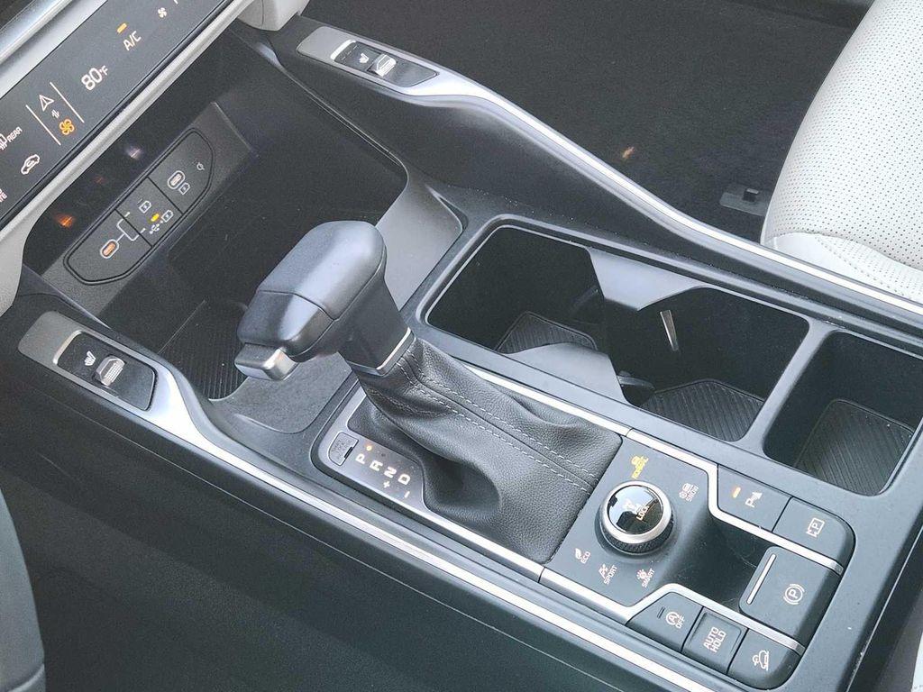 used 2025 Kia Sorento car, priced at $33,990