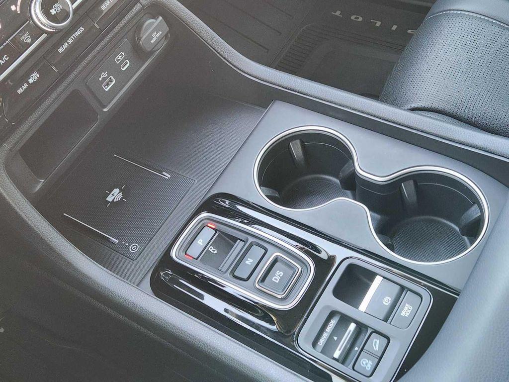 used 2023 Honda Pilot car, priced at $44,990