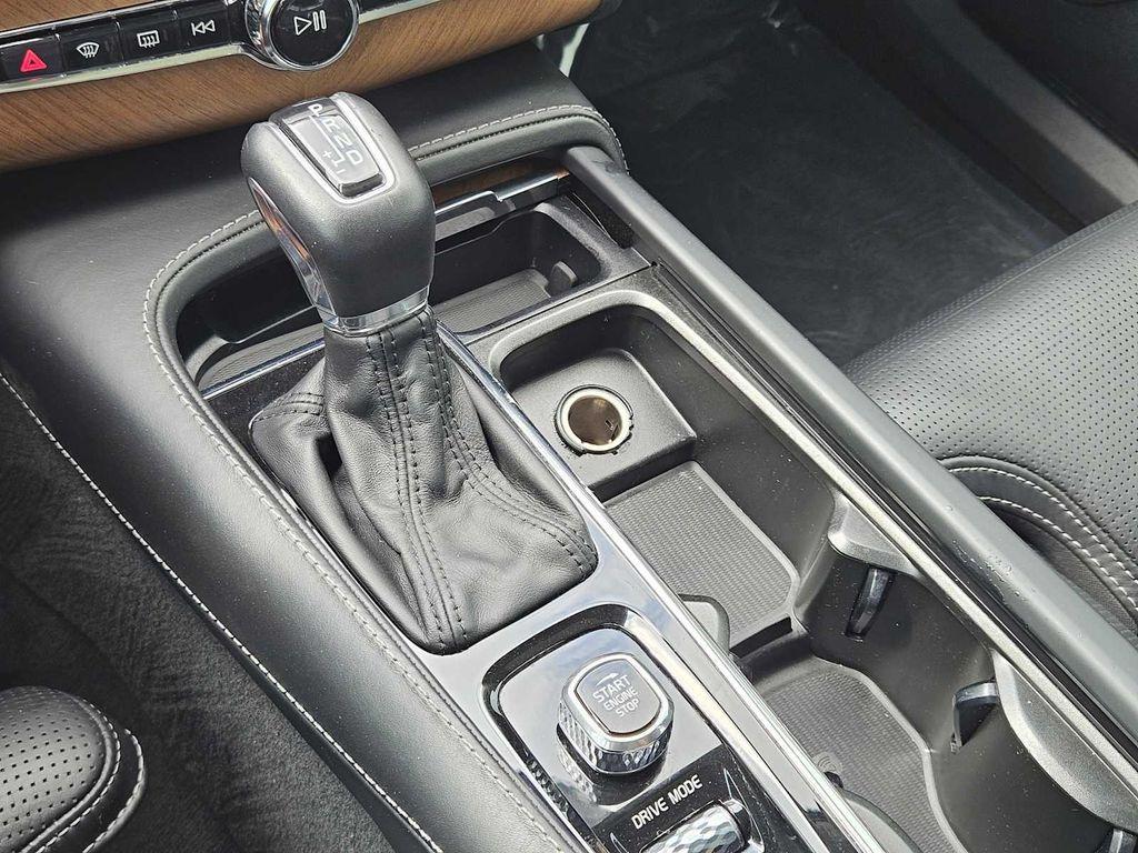 used 2020 Volvo XC90 car, priced at $25,990