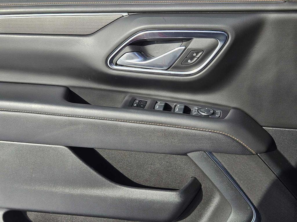 used 2024 GMC Yukon car, priced at $63,990