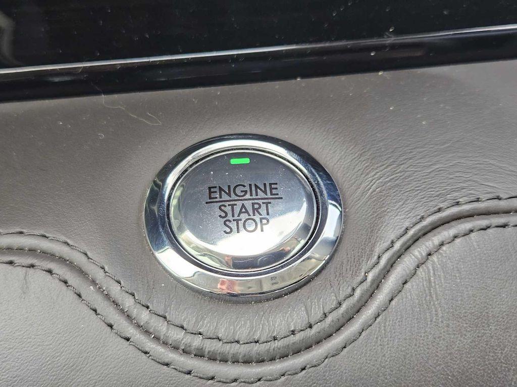 used 2021 Lincoln Navigator car, priced at $39,990