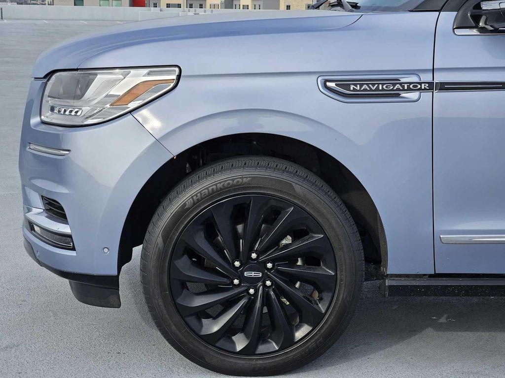 used 2021 Lincoln Navigator car, priced at $39,990