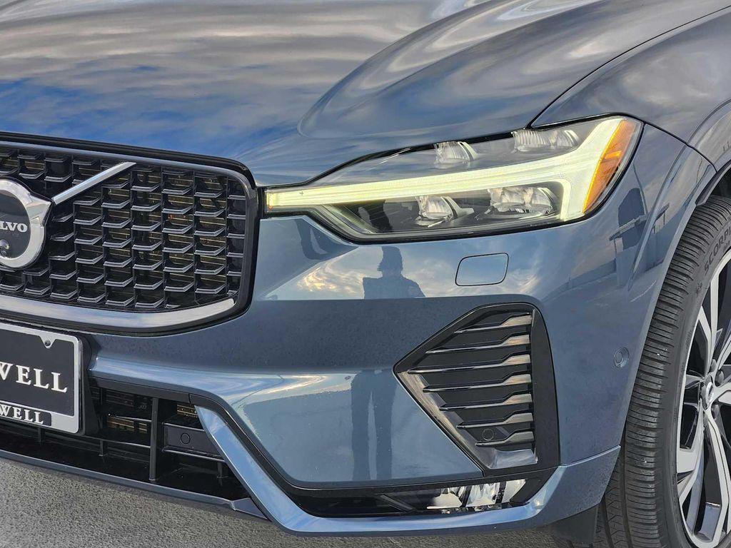 used 2022 Volvo XC60 car, priced at $31,990