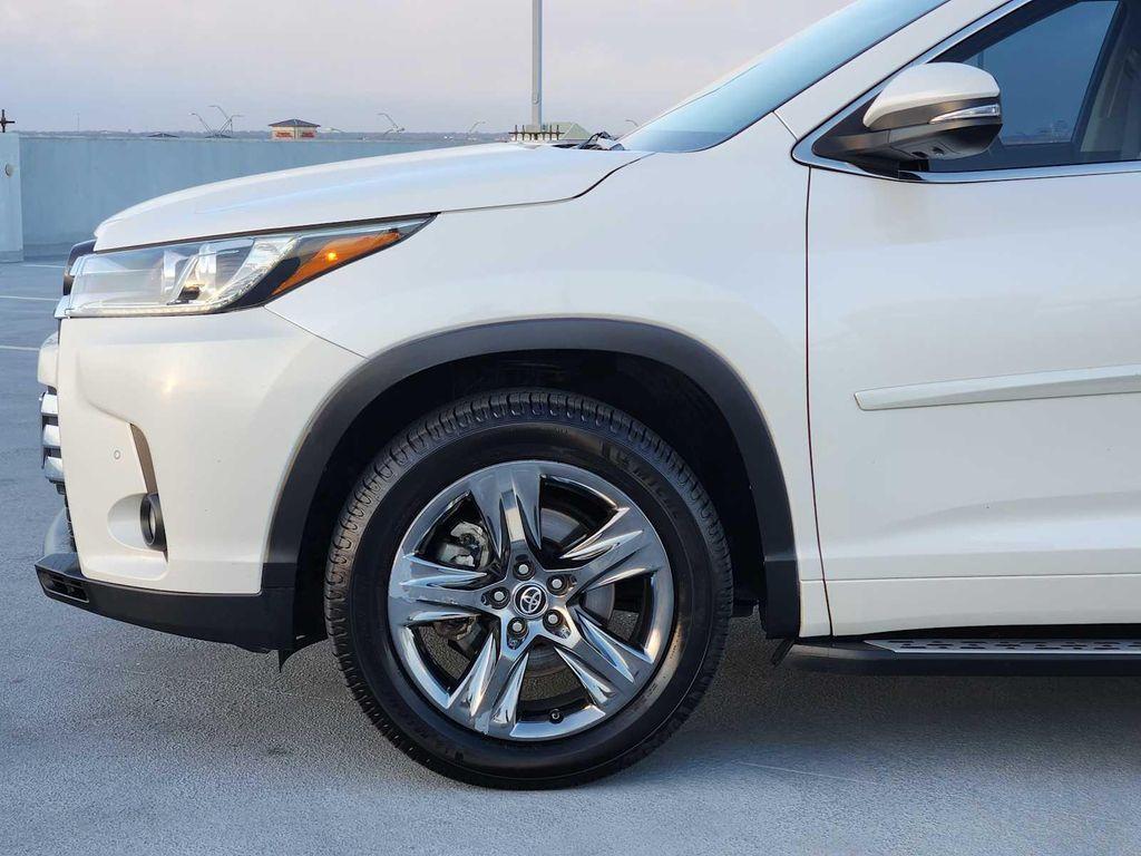 used 2018 Toyota Highlander car, priced at $21,990