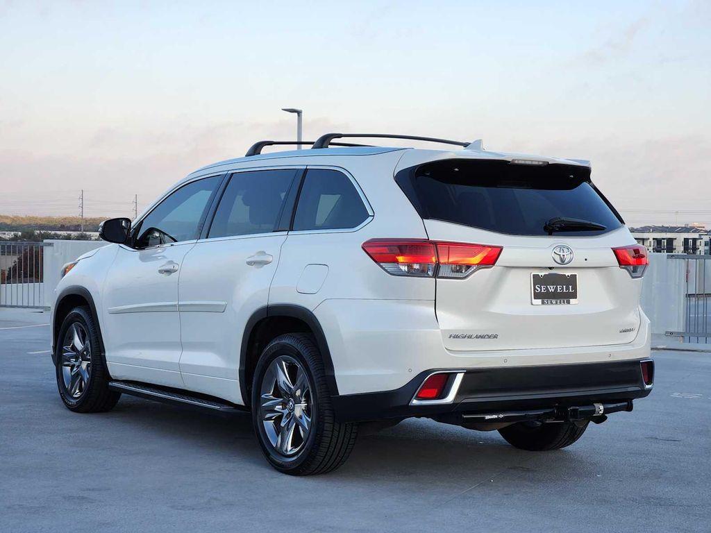 used 2018 Toyota Highlander car, priced at $21,990