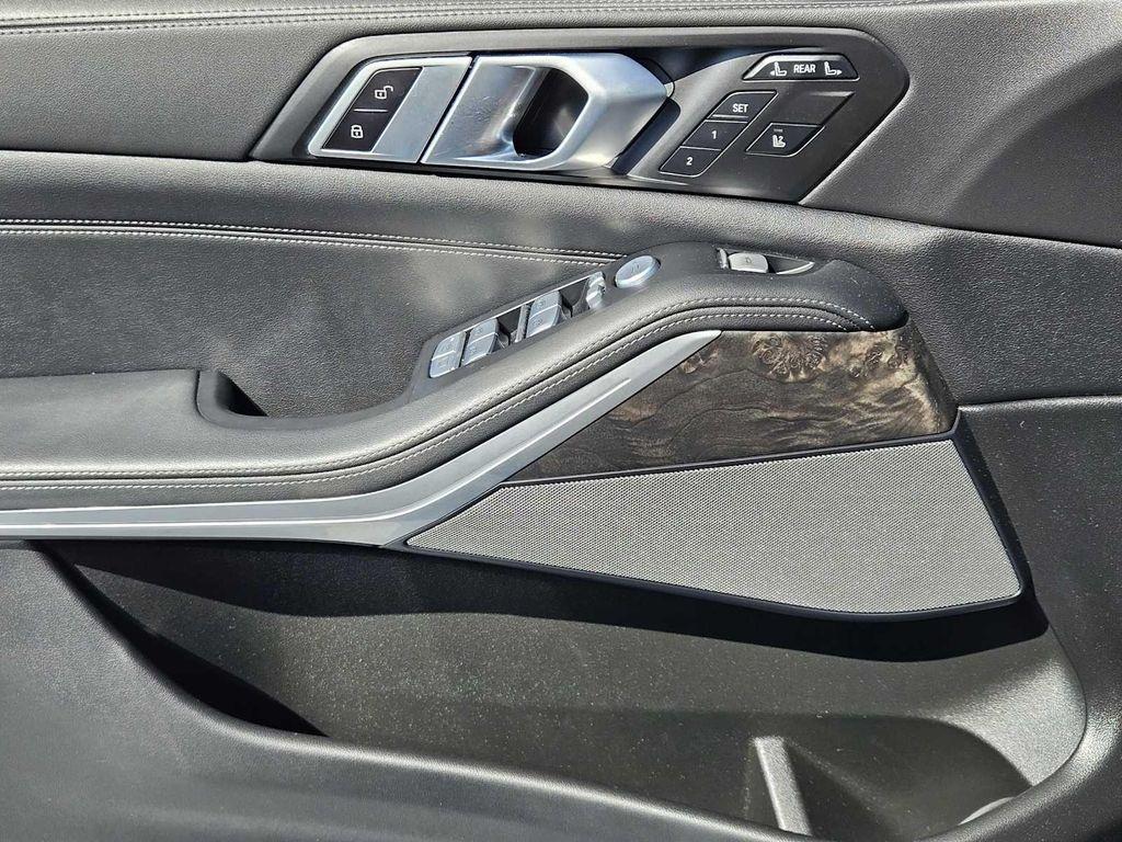 used 2023 BMW X7 car, priced at $50,990