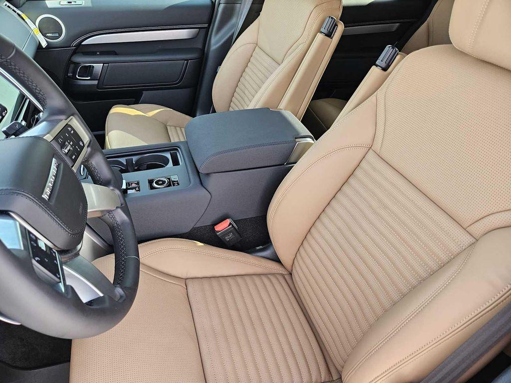 new 2026 Land Rover Discovery car, priced at $75,136