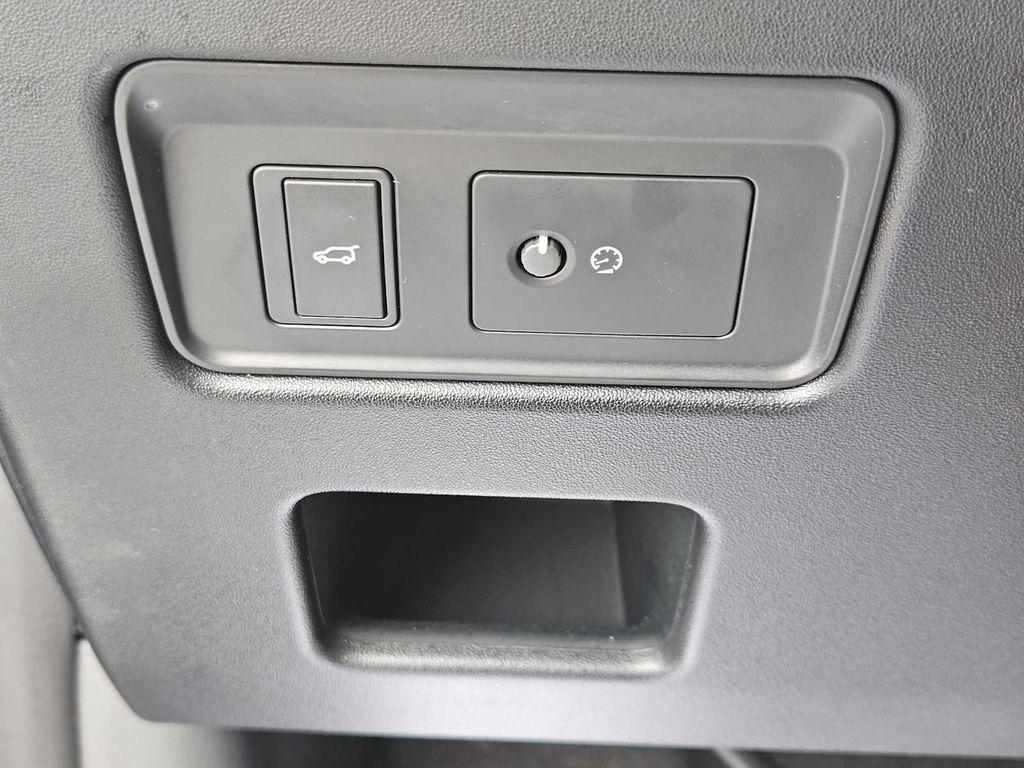 used 2025 Land Rover Discovery car, priced at $64,990