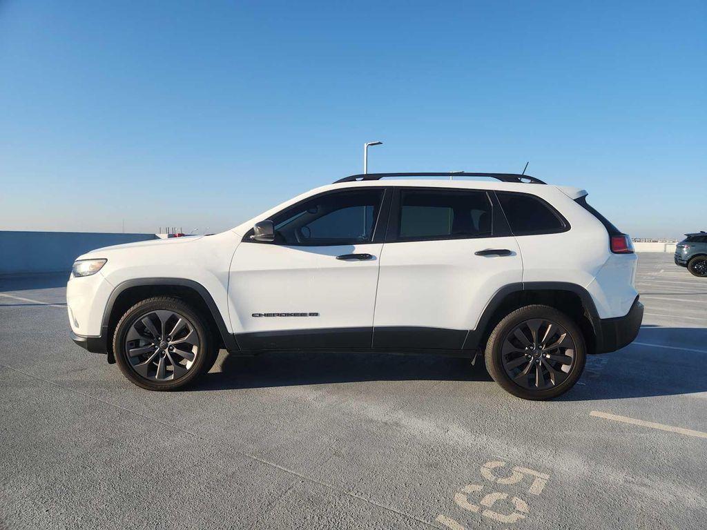 used 2021 Jeep Cherokee car, priced at $14,990