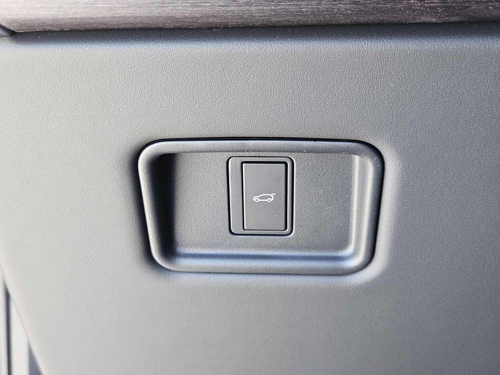 new 2026 Land Rover Range Rover car, priced at $133,655