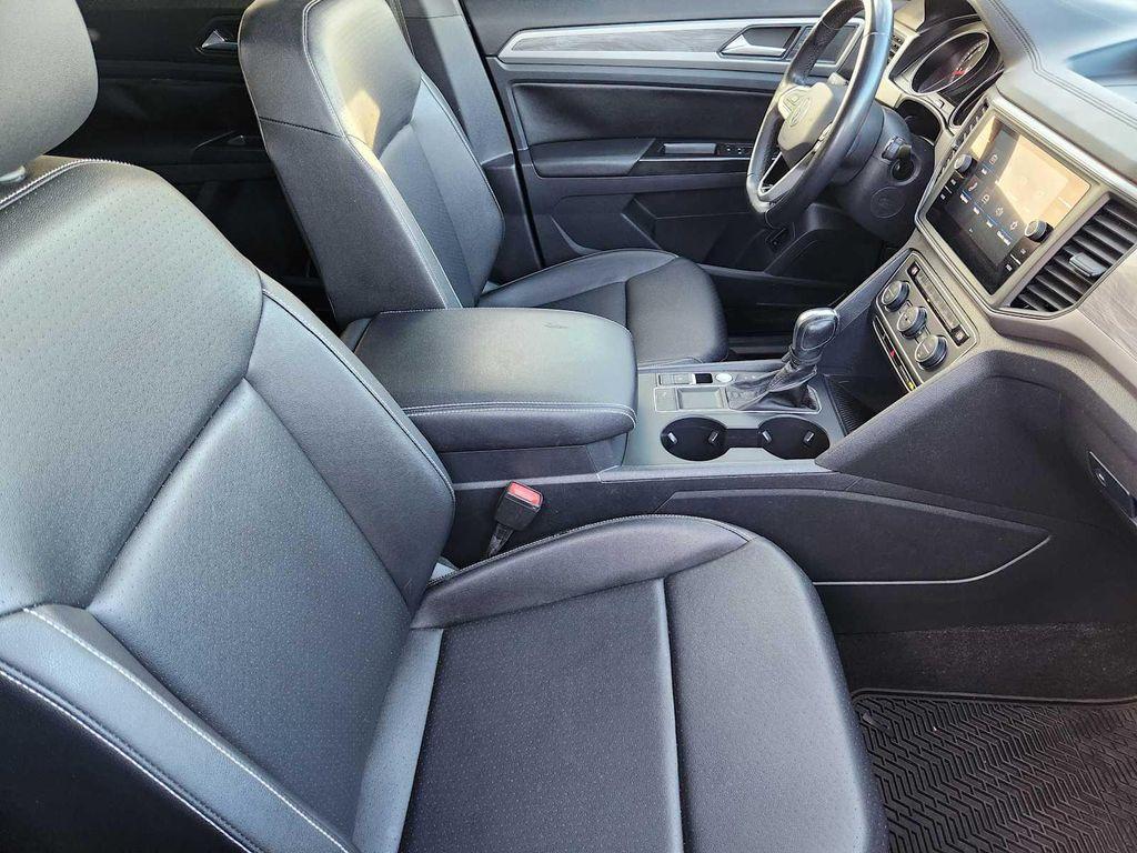 used 2020 Volkswagen Atlas Cross Sport car, priced at $17,990