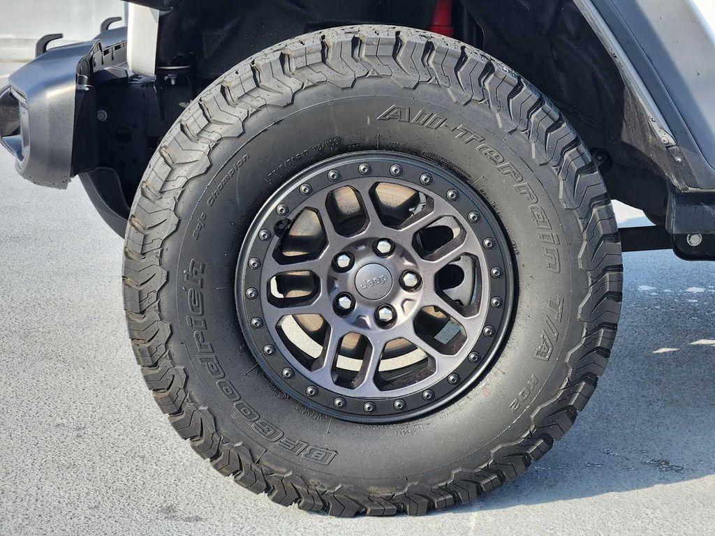 used 2022 Jeep Wrangler Unlimited car, priced at $33,990