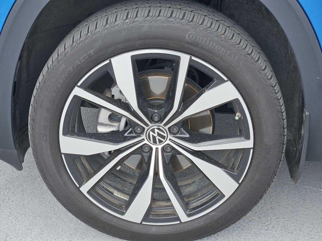 used 2024 Volkswagen Atlas Cross Sport car, priced at $38,990