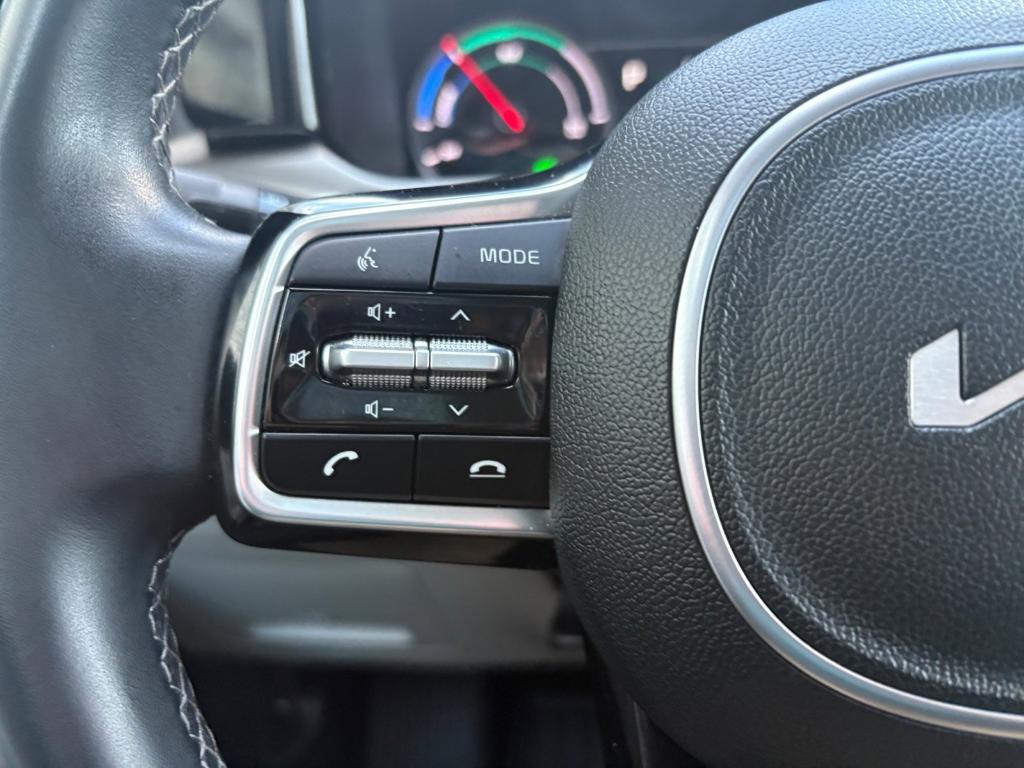 used 2023 Kia Sorento Hybrid car, priced at $27,995