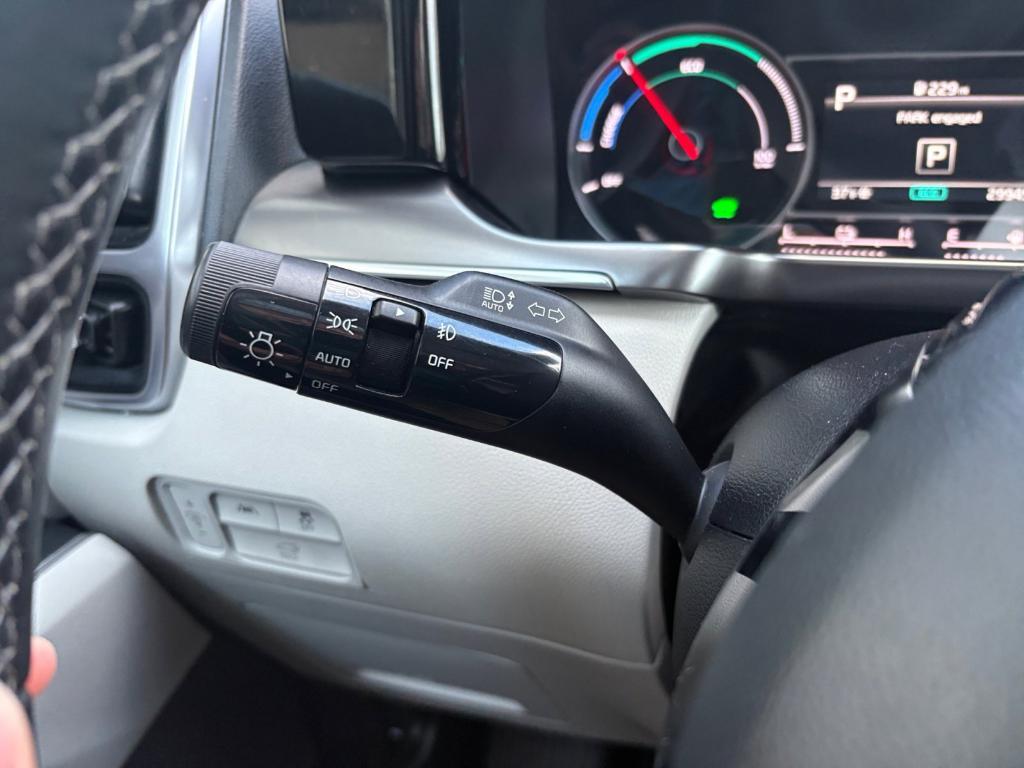 used 2023 Kia Sorento Hybrid car, priced at $27,995