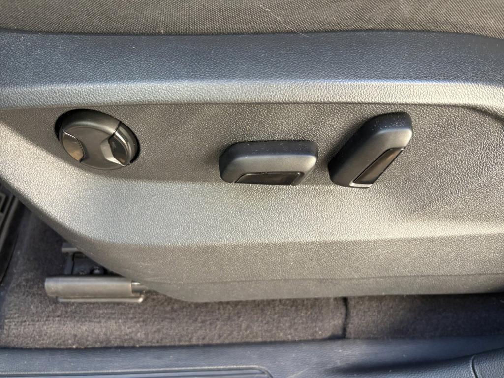 used 2019 Volkswagen Atlas car, priced at $17,454