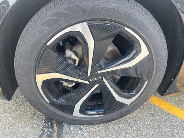 used 2024 Kia EV6 car, priced at $34,290