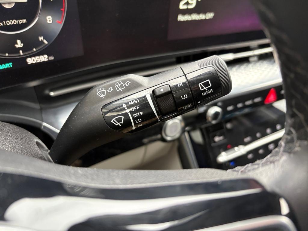 used 2022 Kia Carnival car, priced at $25,692