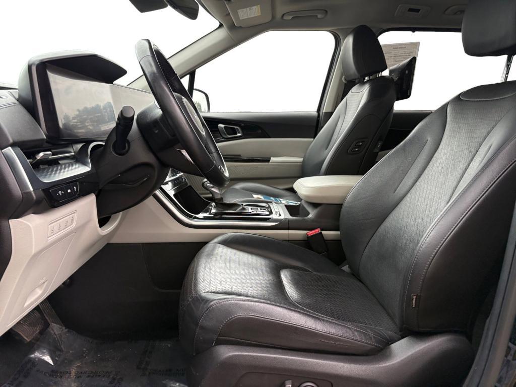 used 2022 Kia Carnival car, priced at $25,692