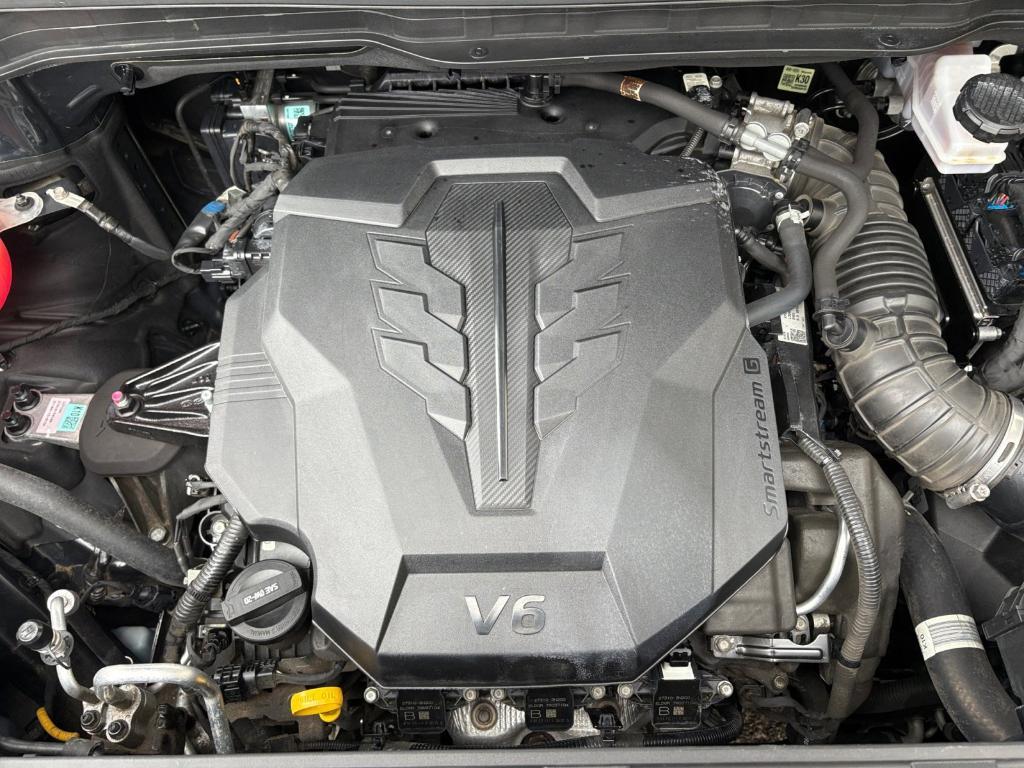 used 2022 Kia Carnival car, priced at $25,692