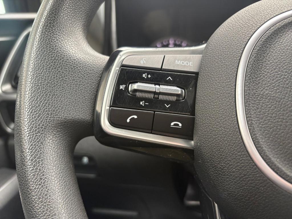 used 2022 Kia Sorento car, priced at $22,553