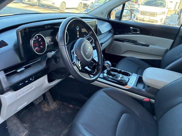 used 2023 Kia Carnival car, priced at $30,391