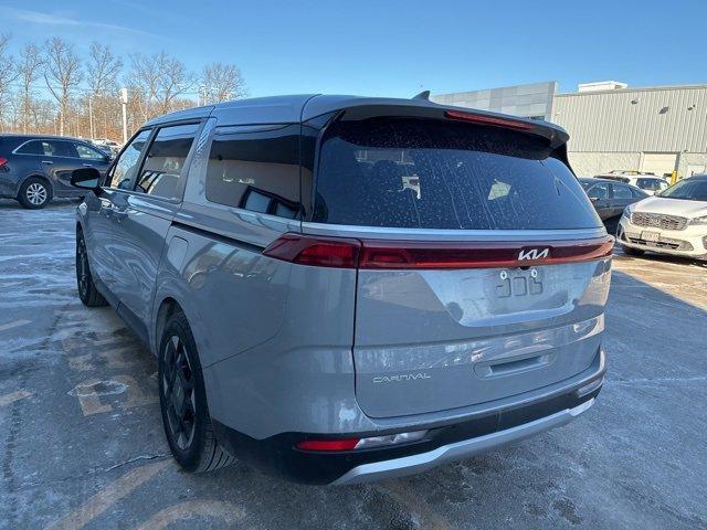used 2023 Kia Carnival car, priced at $30,391