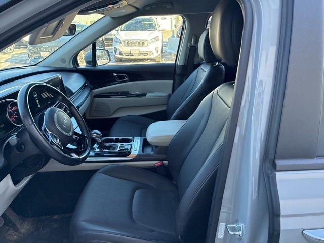 used 2023 Kia Carnival car, priced at $30,391