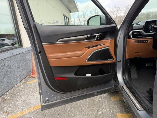 used 2024 Kia Telluride car, priced at $40,991