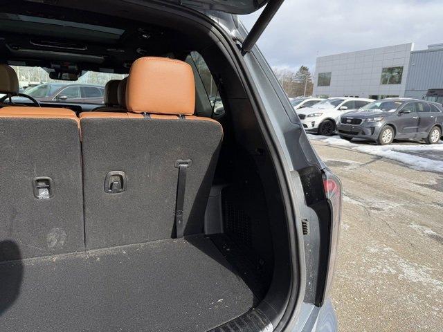 used 2024 Kia Telluride car, priced at $40,991