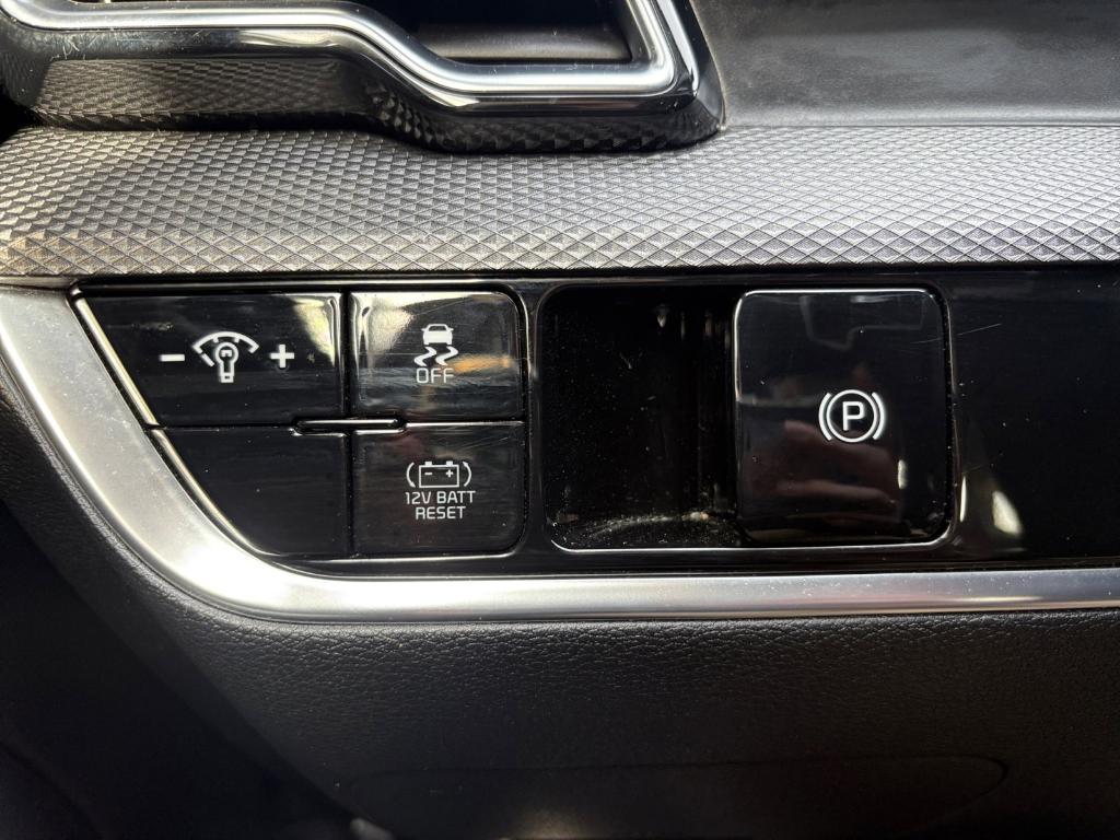 used 2023 Kia Sportage Hybrid car, priced at $24,991