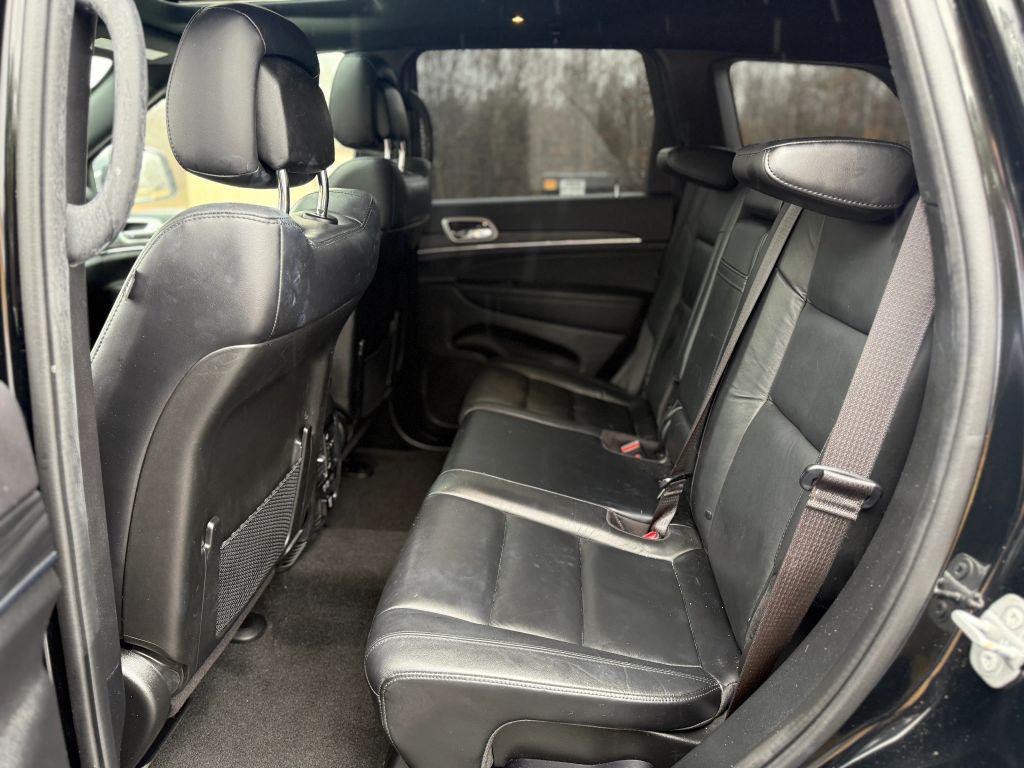 used 2022 Jeep Grand Cherokee car, priced at $17,400