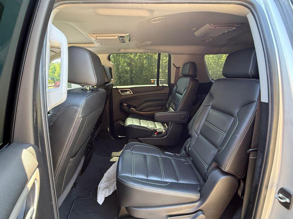used 2020 GMC Yukon XL car, priced at $30,400