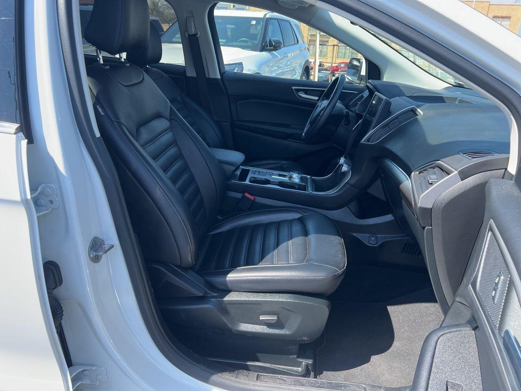 used 2022 Ford Edge car, priced at $26,900