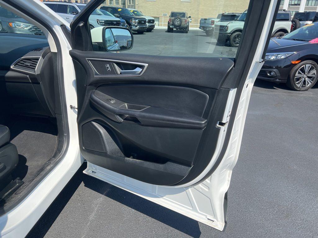 used 2022 Ford Edge car, priced at $26,900