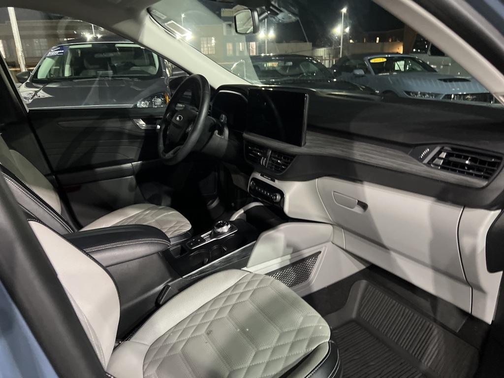 used 2023 Ford Escape car, priced at $27,100