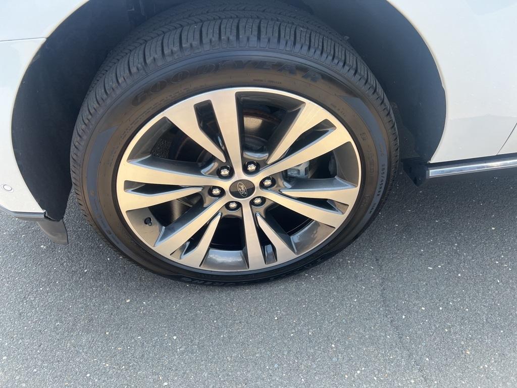 used 2021 Ford Expedition car, priced at $42,700