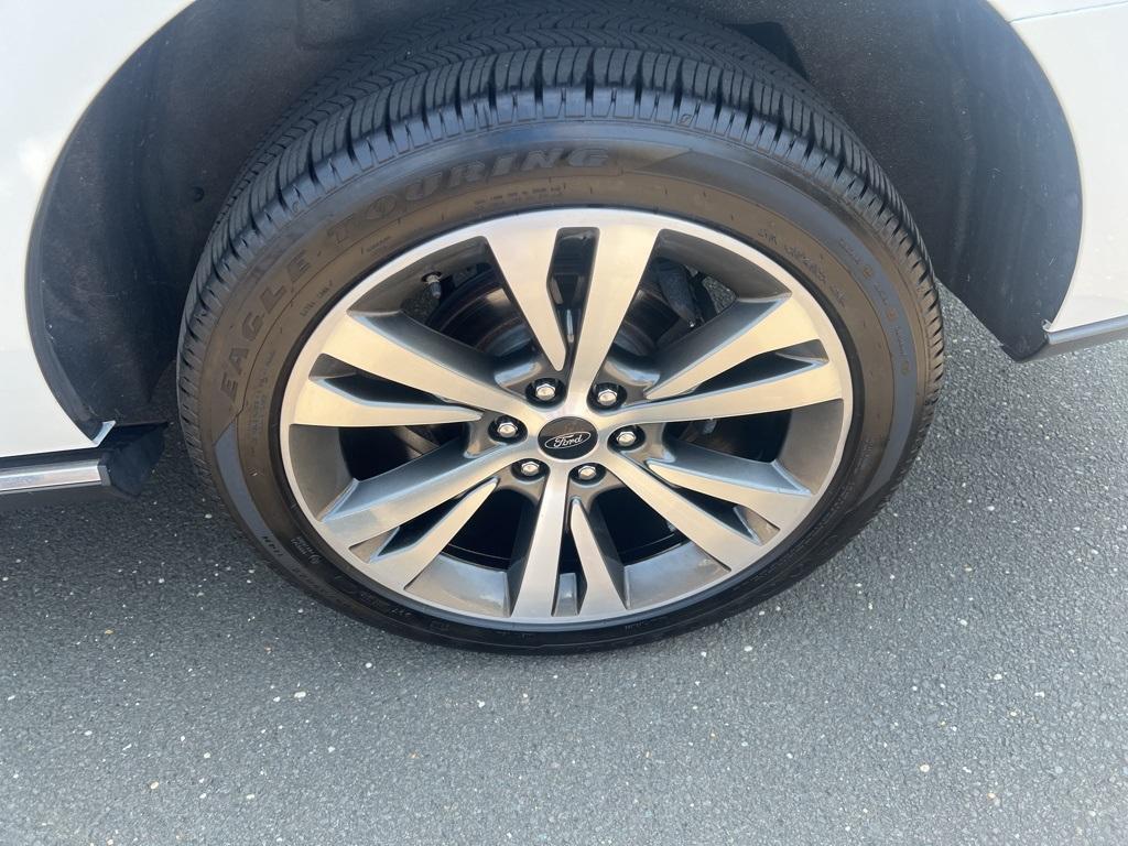 used 2021 Ford Expedition car, priced at $42,700