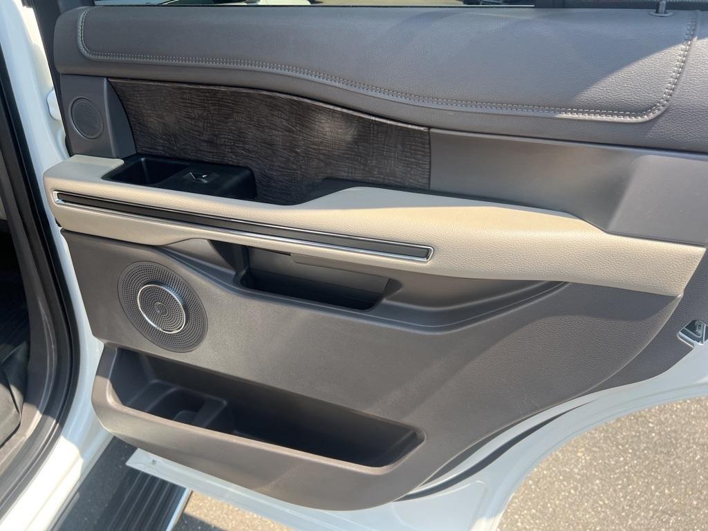 used 2021 Ford Expedition car, priced at $42,700
