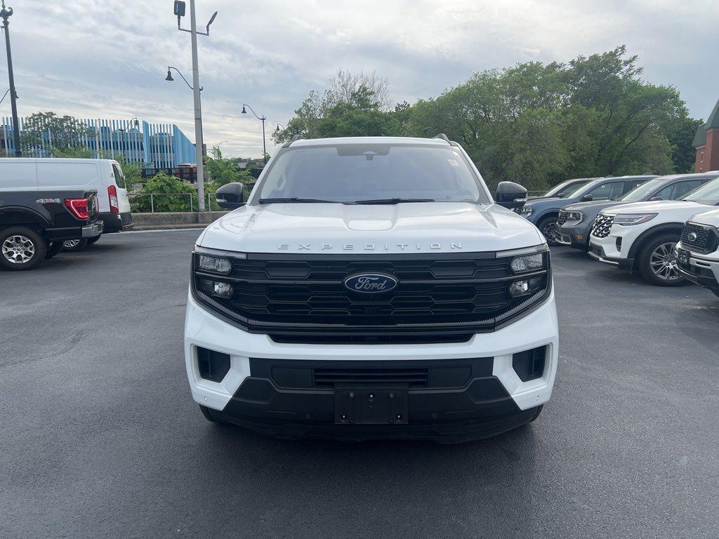 used 2025 Ford Expedition car, priced at $59,000