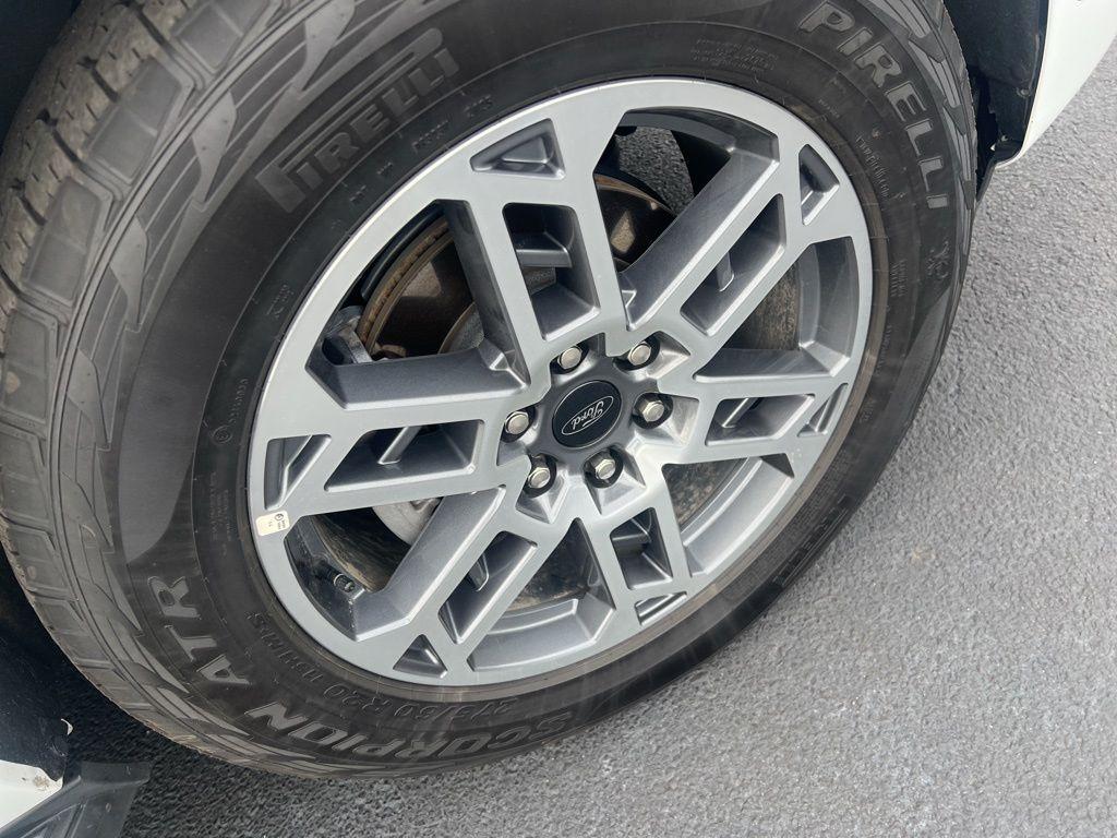 used 2025 Ford Expedition car, priced at $59,000