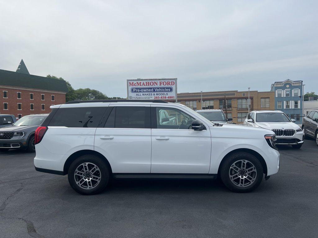 used 2025 Ford Expedition car, priced at $59,000