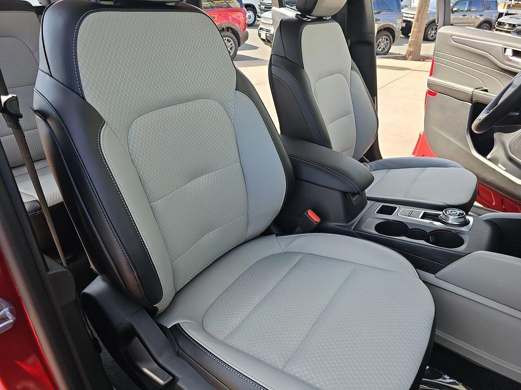 new 2025 Ford Escape car, priced at $29,958