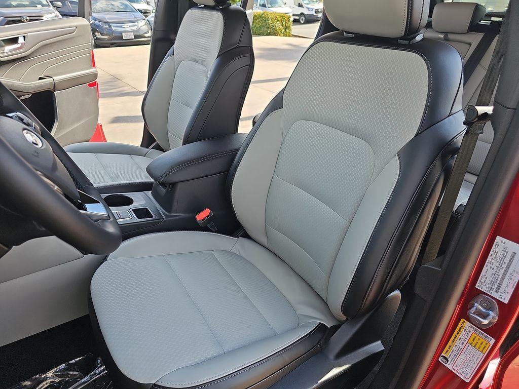 new 2025 Ford Escape car, priced at $29,958