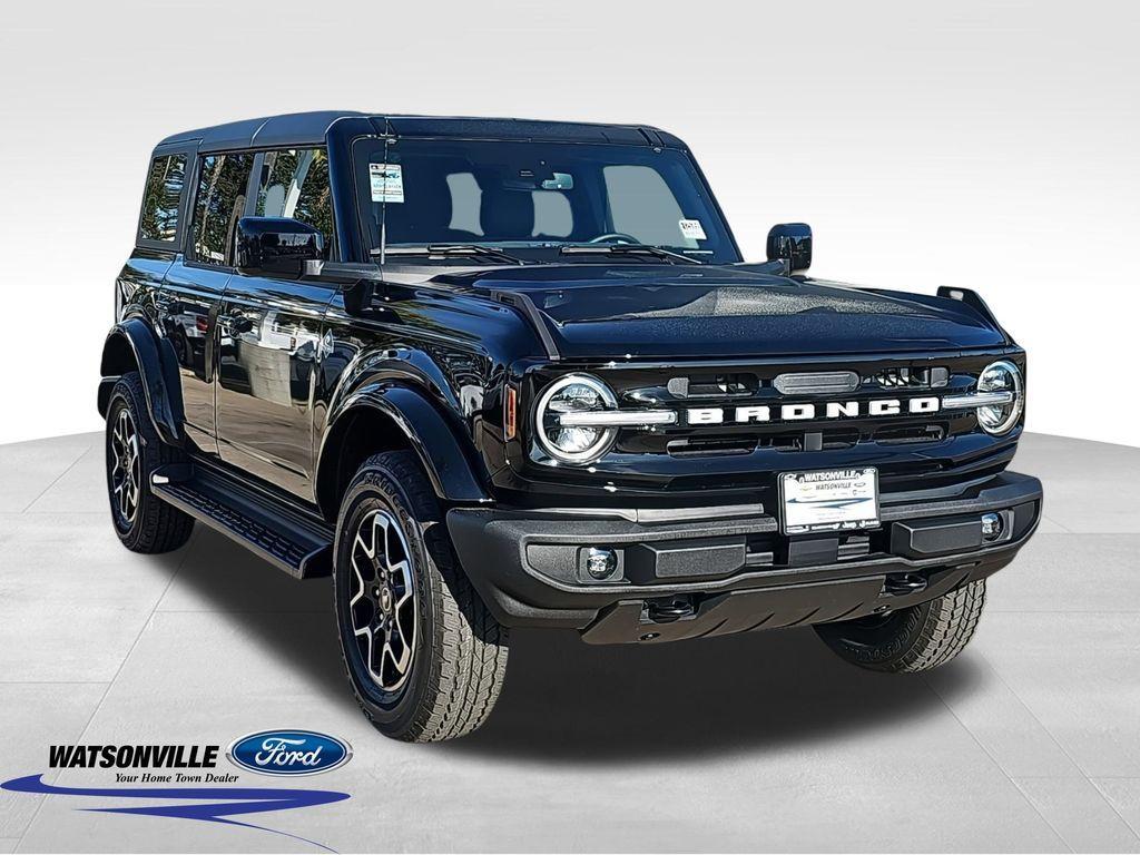 new 2025 Ford Bronco car, priced at $49,225