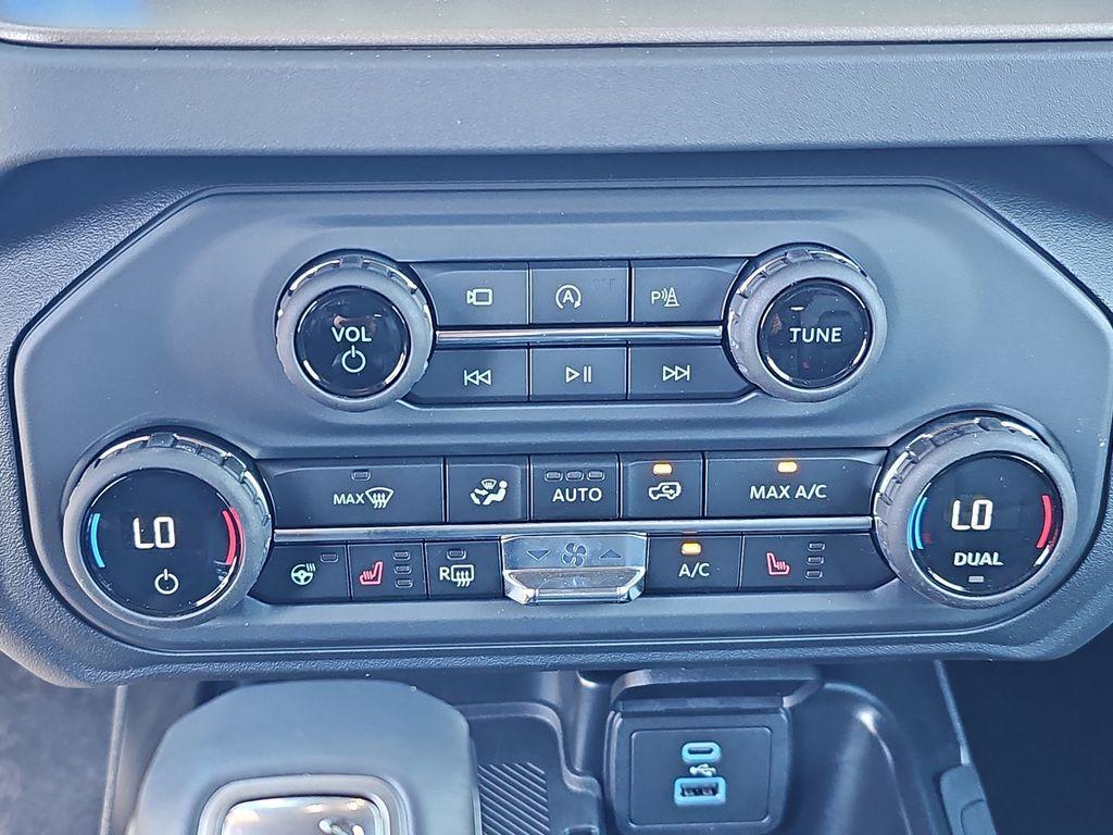 new 2025 Ford Bronco car, priced at $54,595