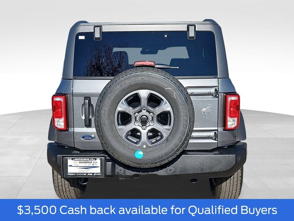 new 2025 Ford Bronco car, priced at $45,760